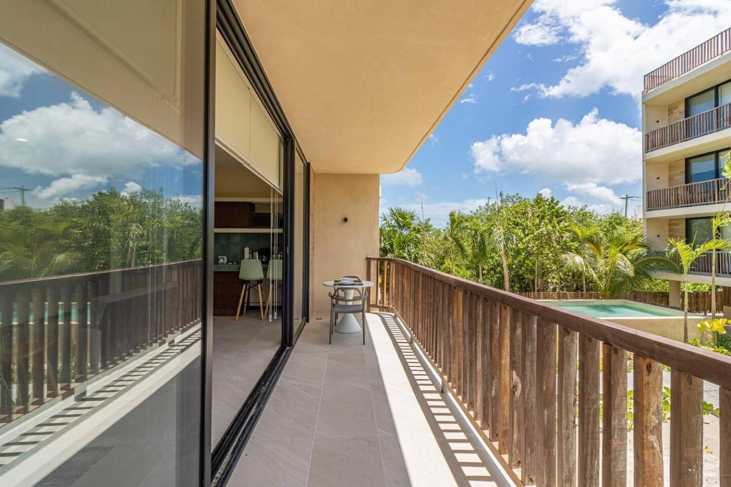 Hotel Pool View Loft Steps From The Ocean In Punta Cocos - C101 Isla Holbox Exterior foto